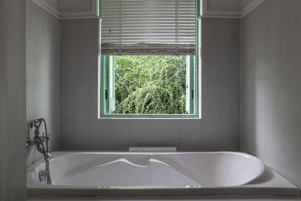 Fiberglass Tub Installation in Fairfield